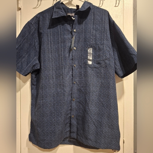 Van Heusen Other - Van Heusen Navy Chevron Casual Shirt,size Xl